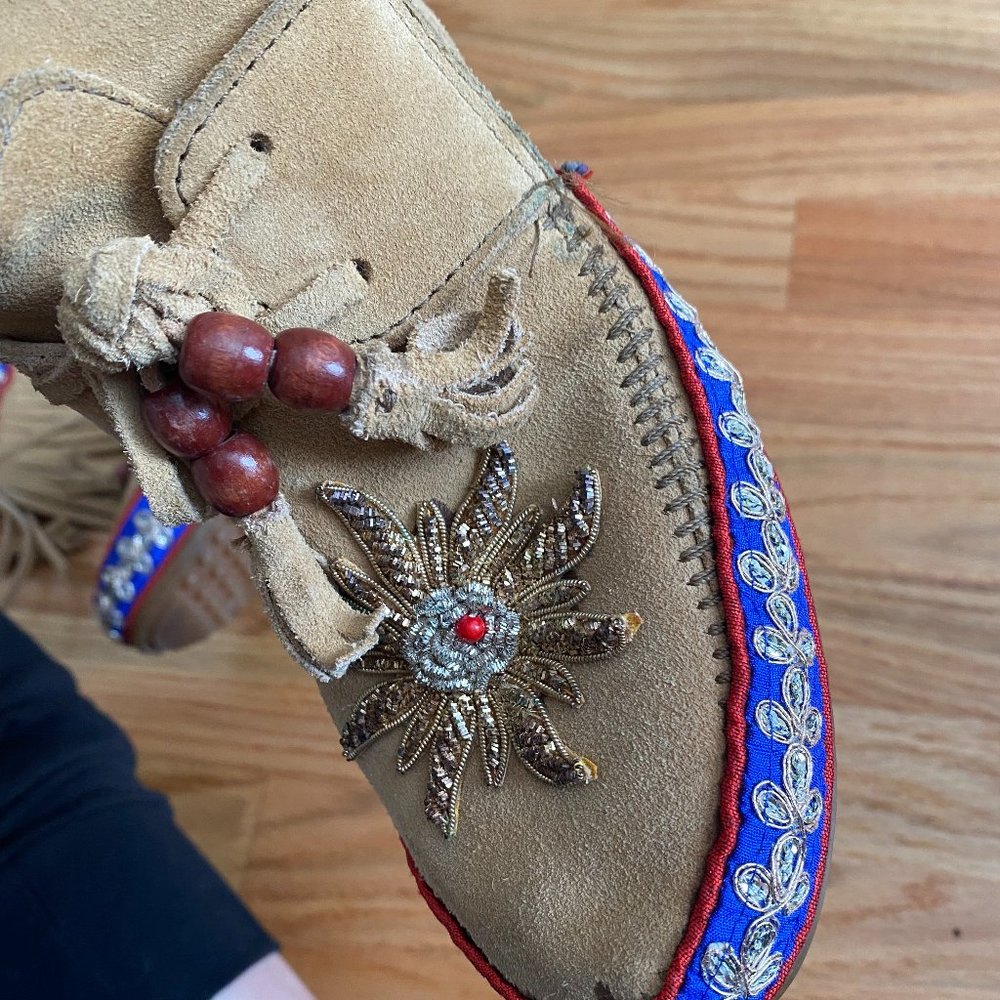 Vintage Ornate Minnetonka Boots size 7